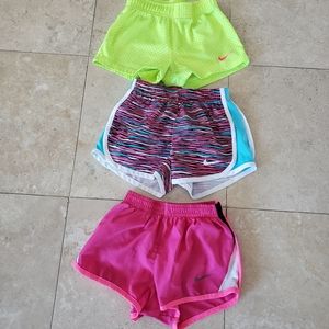 Lot of Girls' Nike Shorts - 3t